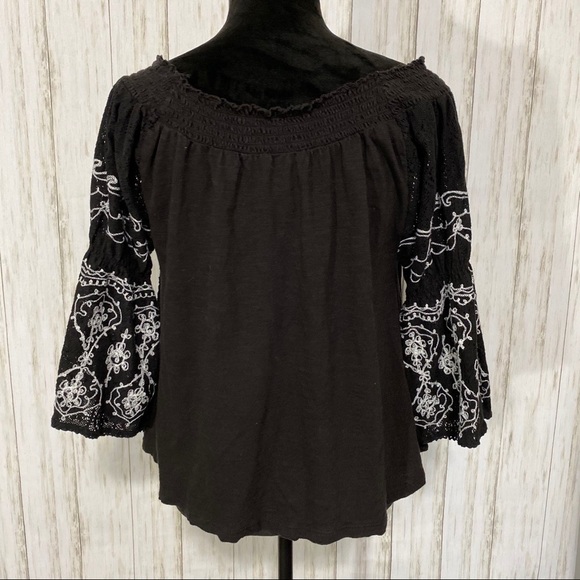 Free People off shoulder embroidered sleeve black size small - Picture 5 of 7